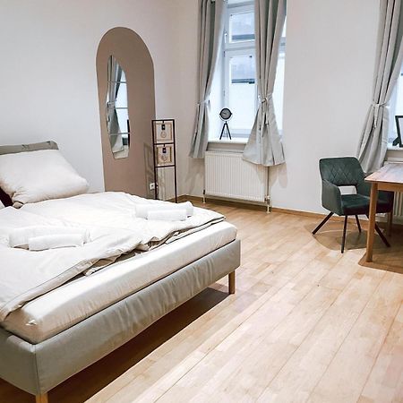 Zentrales Apartment Naehe Schoenbrunn - 2 Pers فيينا المظهر الخارجي الصورة